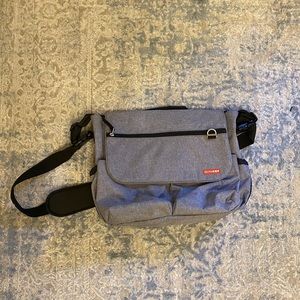 Skip Hop Grey Diaper bag NWOT